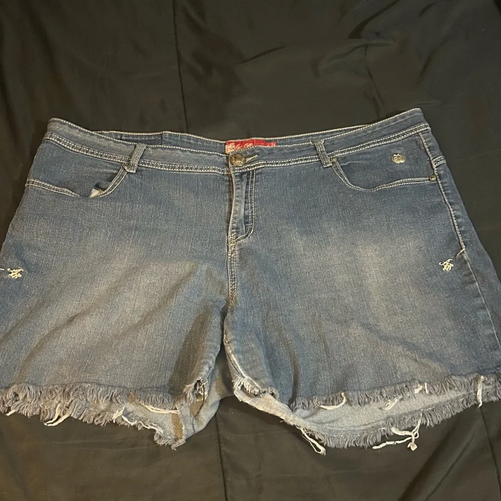 Apple Bottom Shorts - Picture 1 of 5